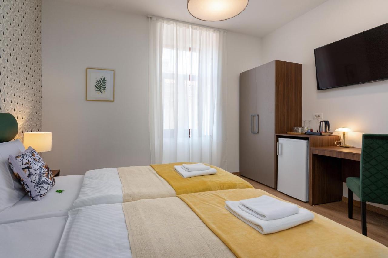 Aurora 4* Pula