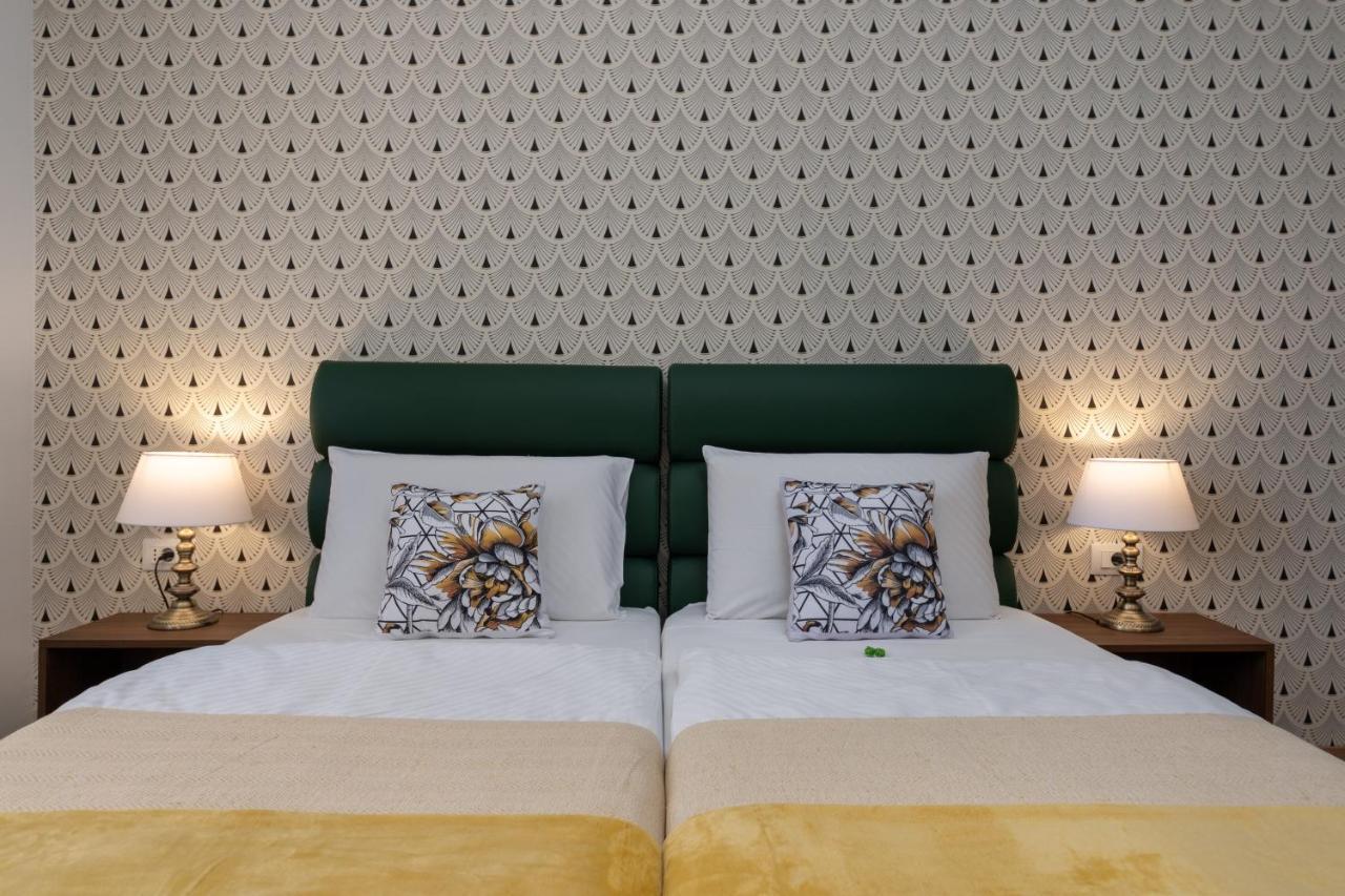 Aurora Guest house